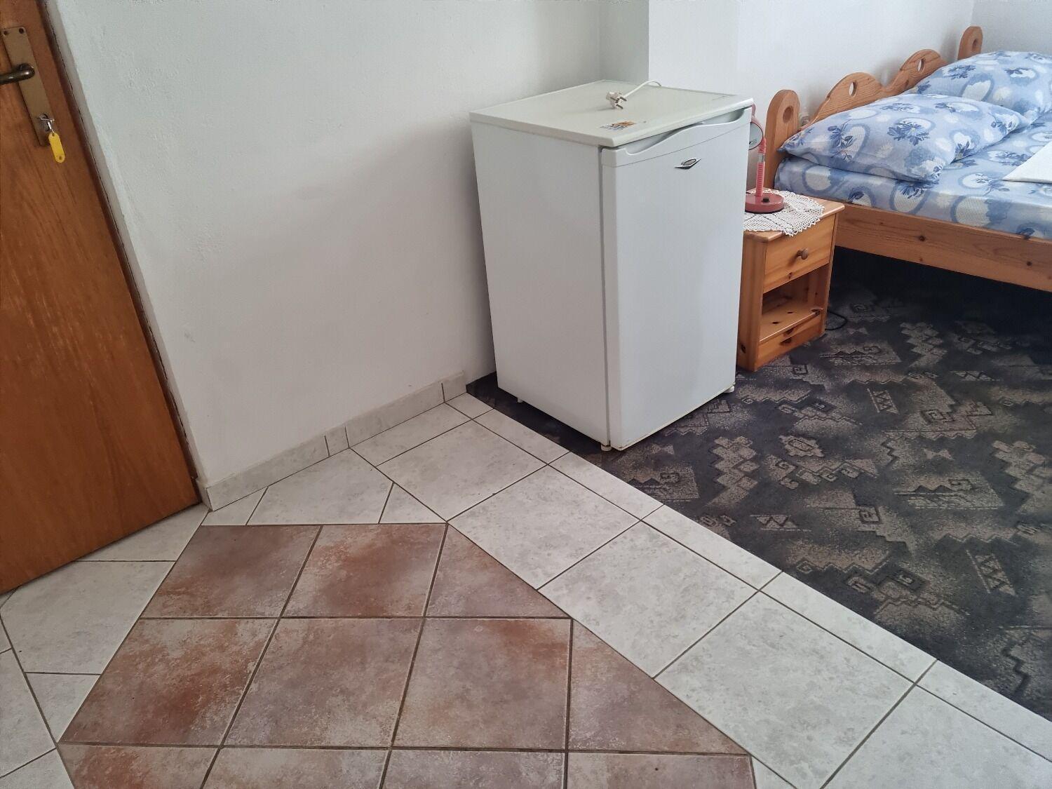 Rooms Mat Vir Luaran gambar