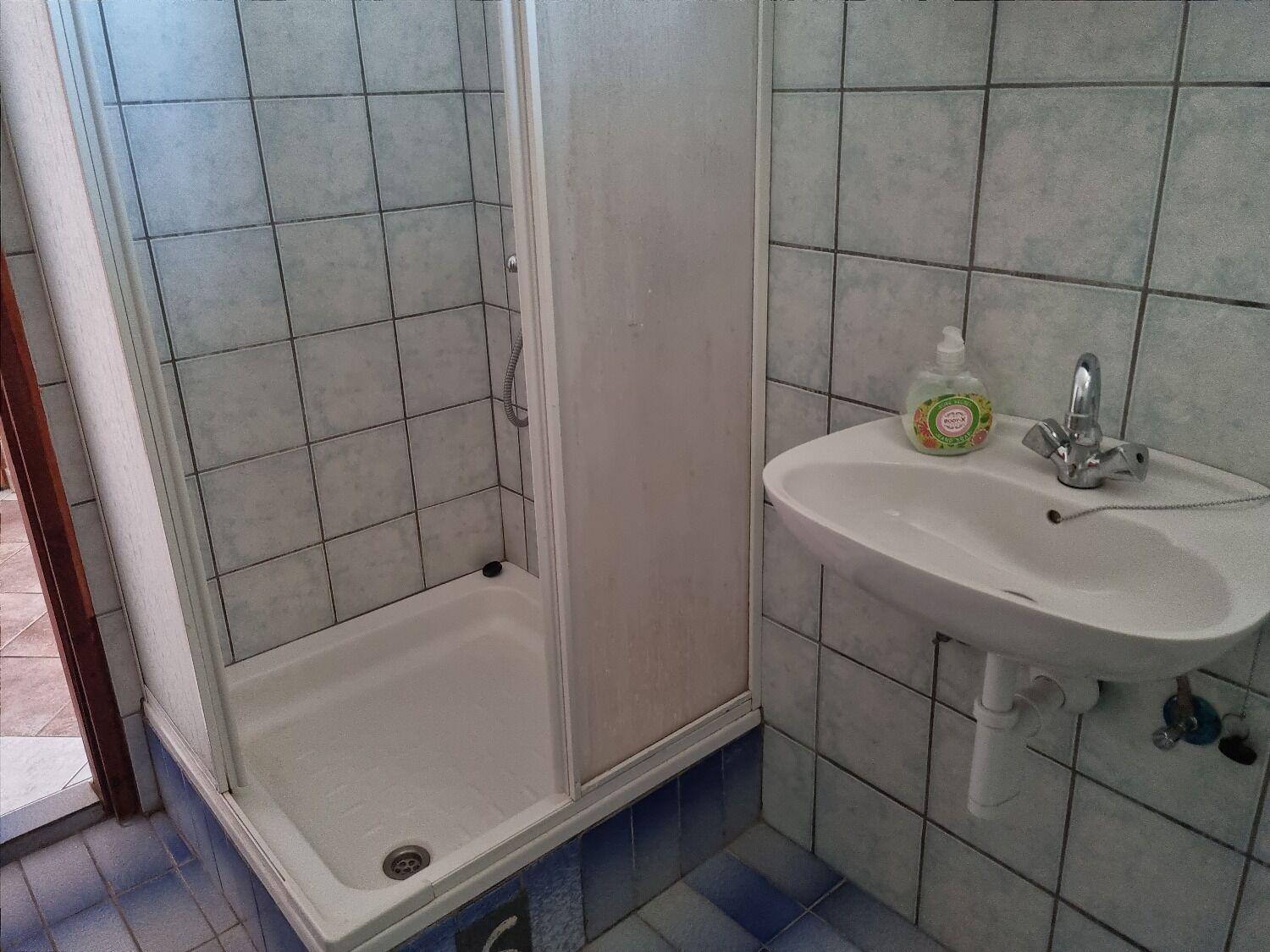 Rooms Mat Vir Luaran gambar