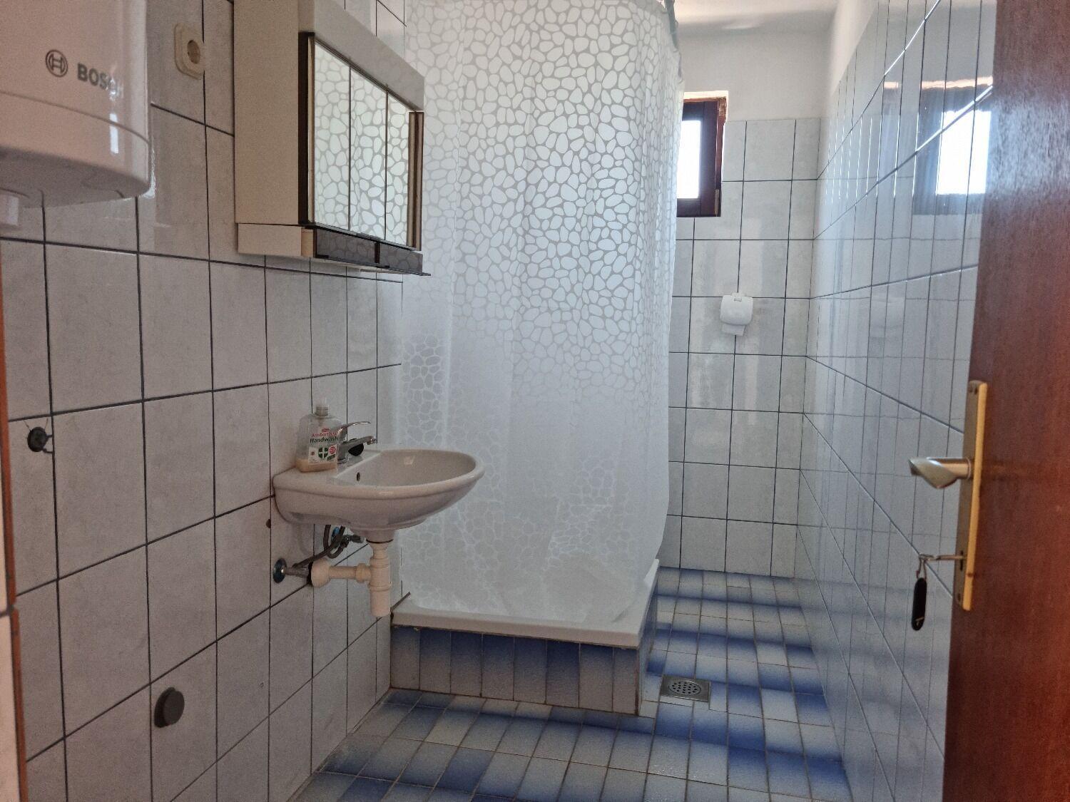 Rooms Mat Vir Luaran gambar
