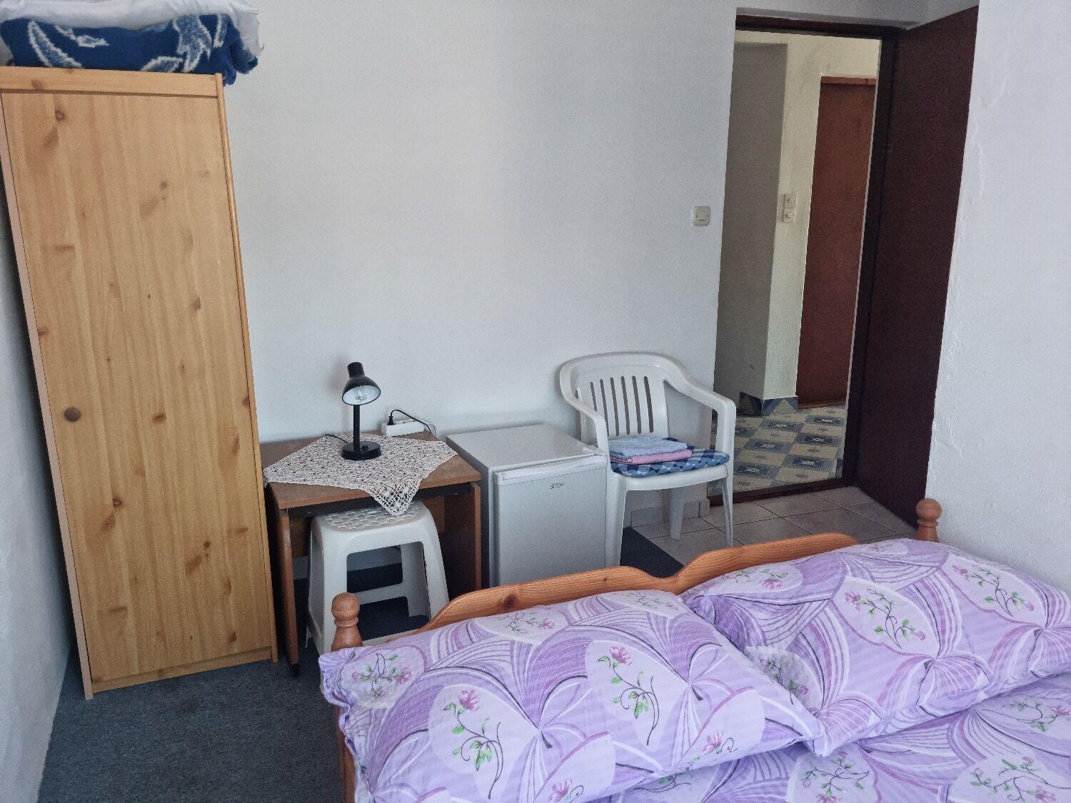 Rooms Mat Vir Luaran gambar