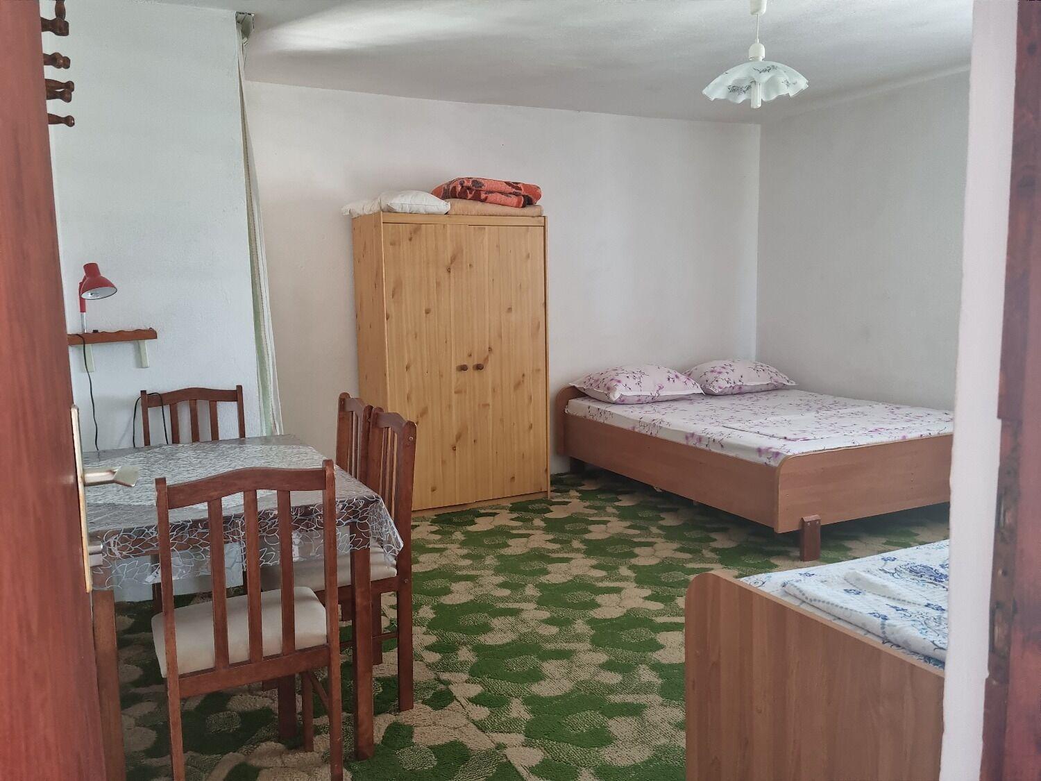 Rooms Mat Vir Luaran gambar